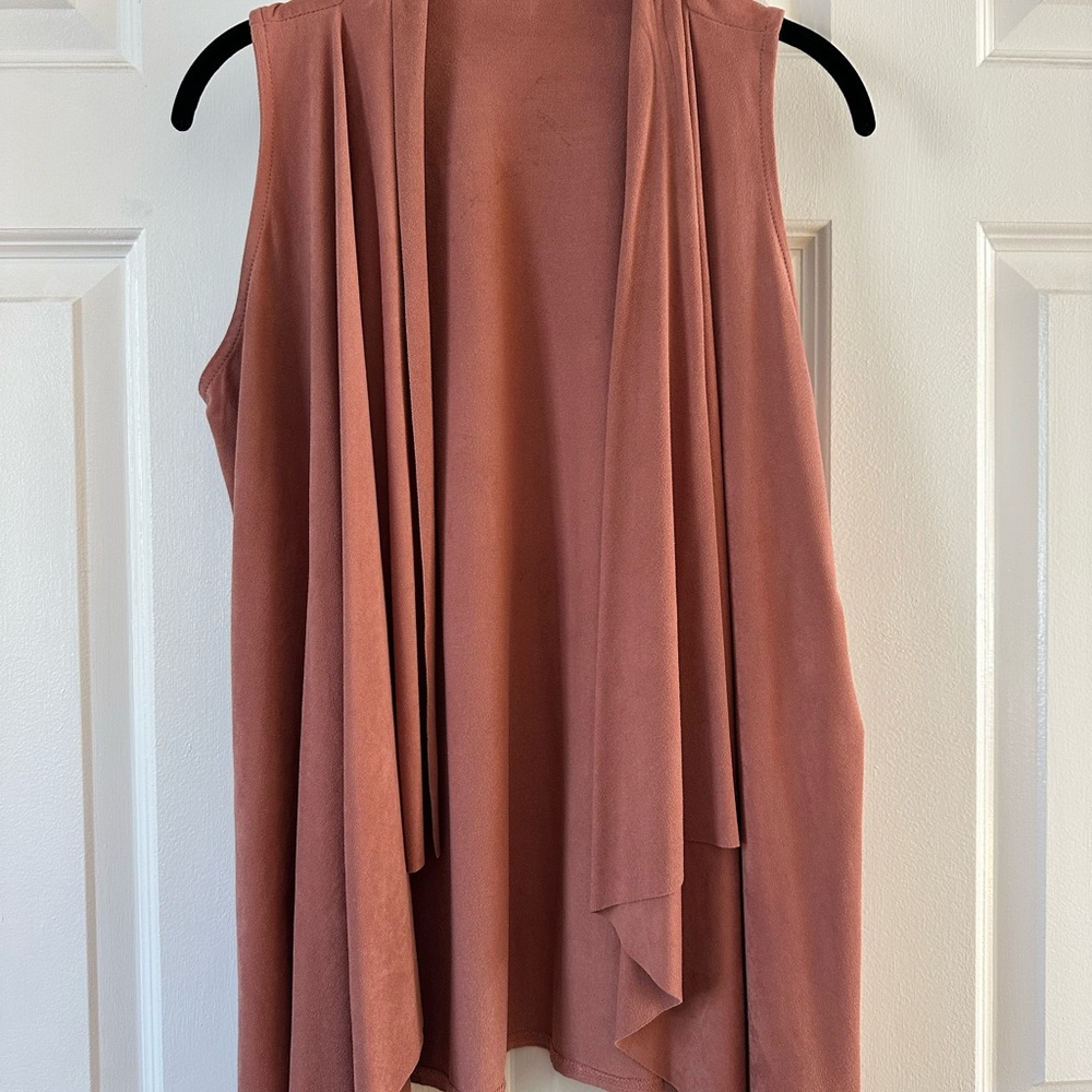 Sleeveless Rust Drape Vest